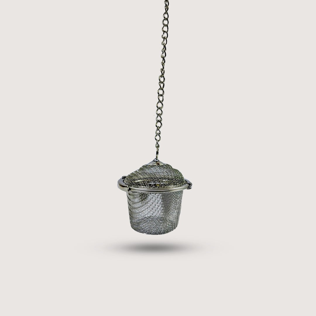 Metallic tea ball with chain 